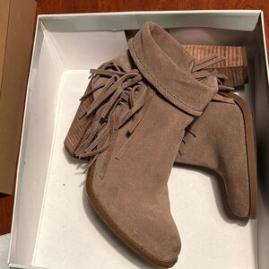 Jessica Simpson Tan Suede Ankle Booties